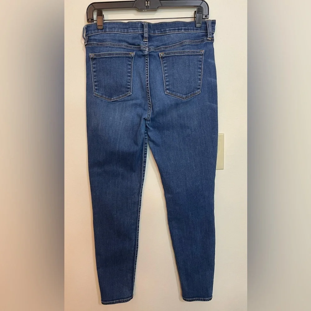 J. Crew Women’s Mid Rise Stretch Skinny Medium Wash Denim Jean Size 29/30